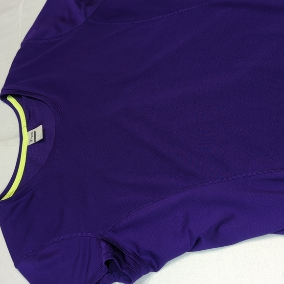 Short sleeve performance tee - Picture 2 of 5